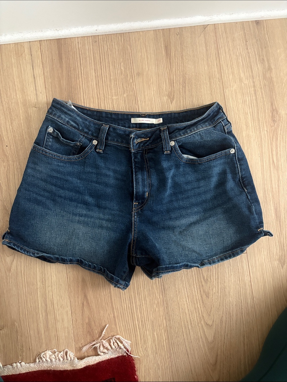 Levi’s ALine Dark Blue Denim Women’s Shorts - size 29. Never Worn!